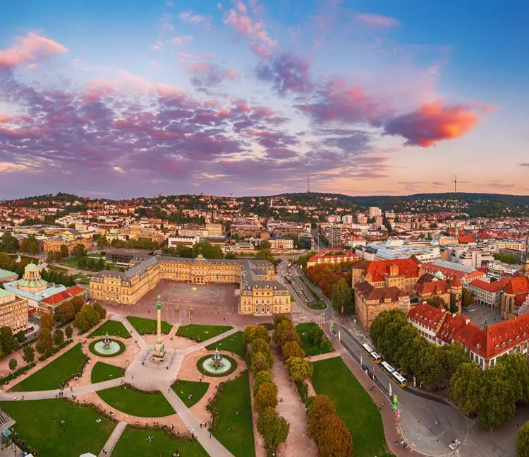 Stuttgarter Schlossplatz von oben