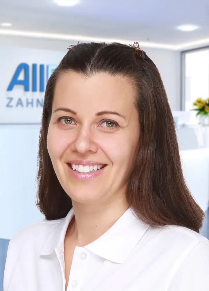 Portrait Zahn&auml;rztin Kalina Pancheva (AllDent Stuttgart)