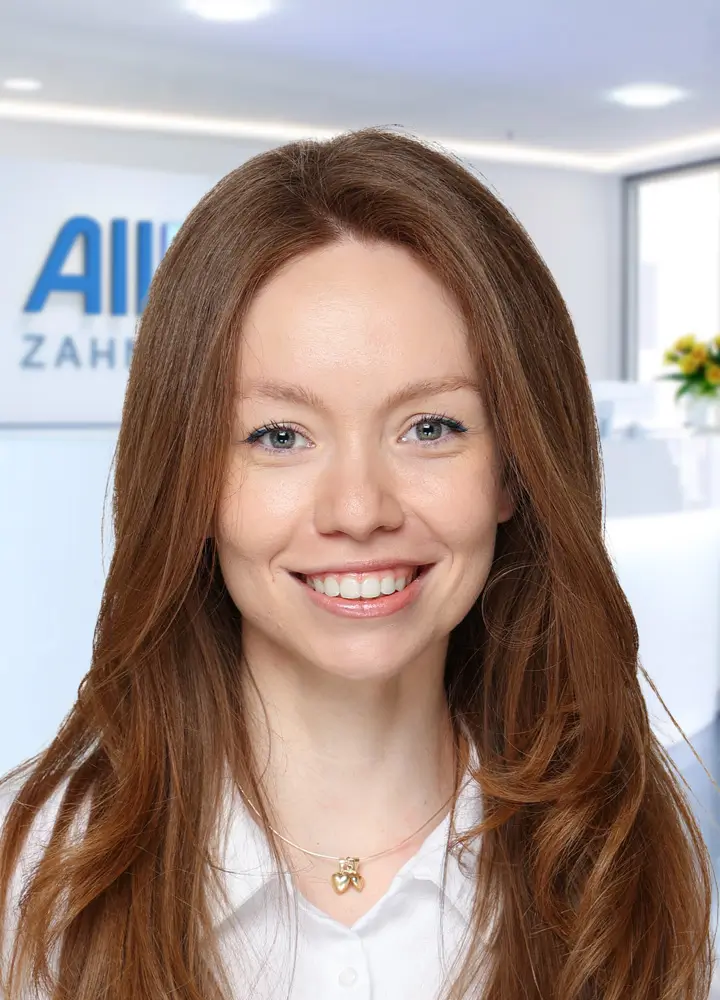 Portrait Zahn&auml;rztin Ion Teona (AllDent Stuttgart)