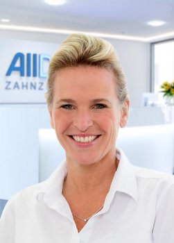 Portrait Oberärztin A. Kristog (AllDent München Ost)